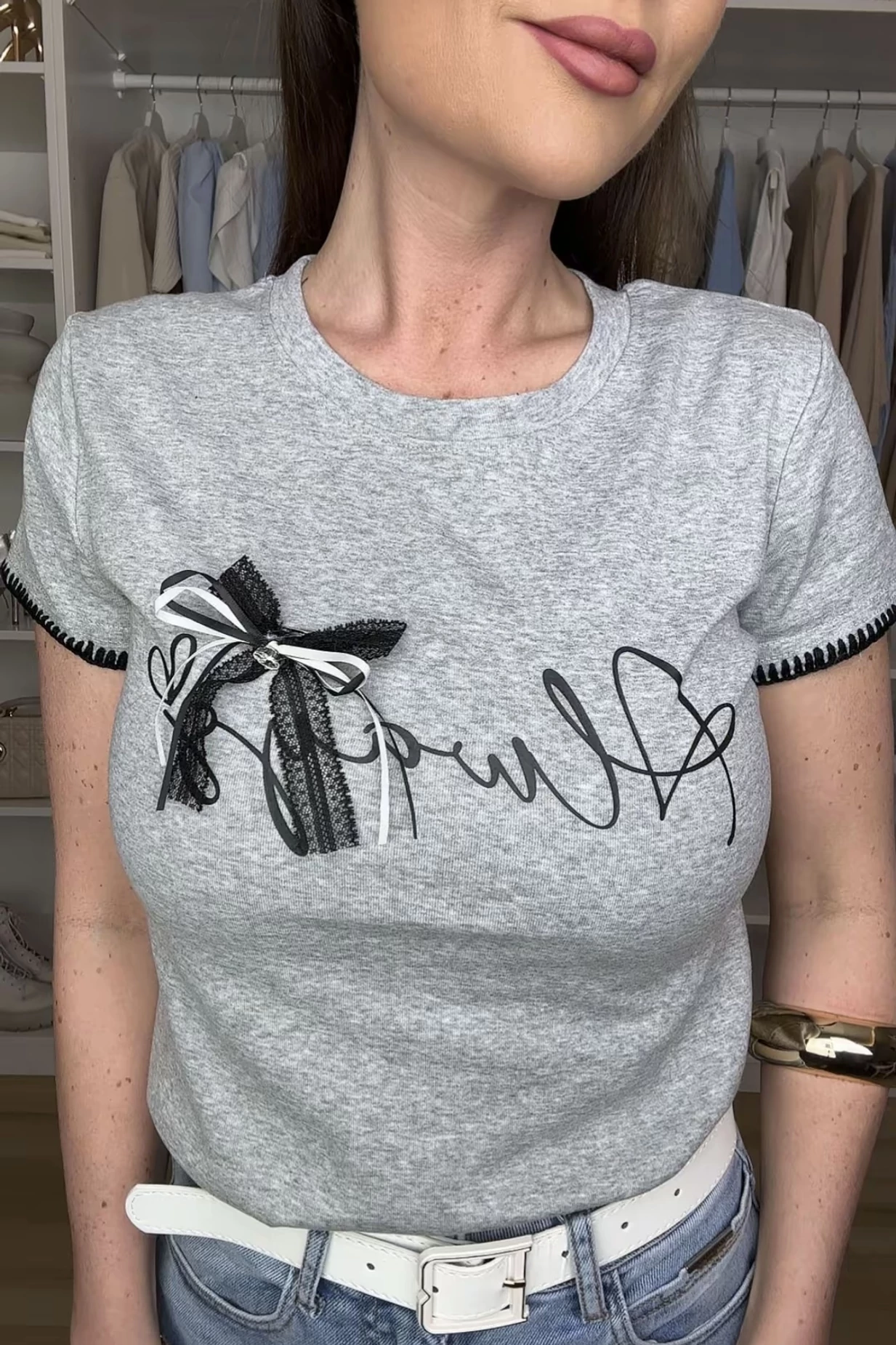 Magic pamut felső kitűzővel